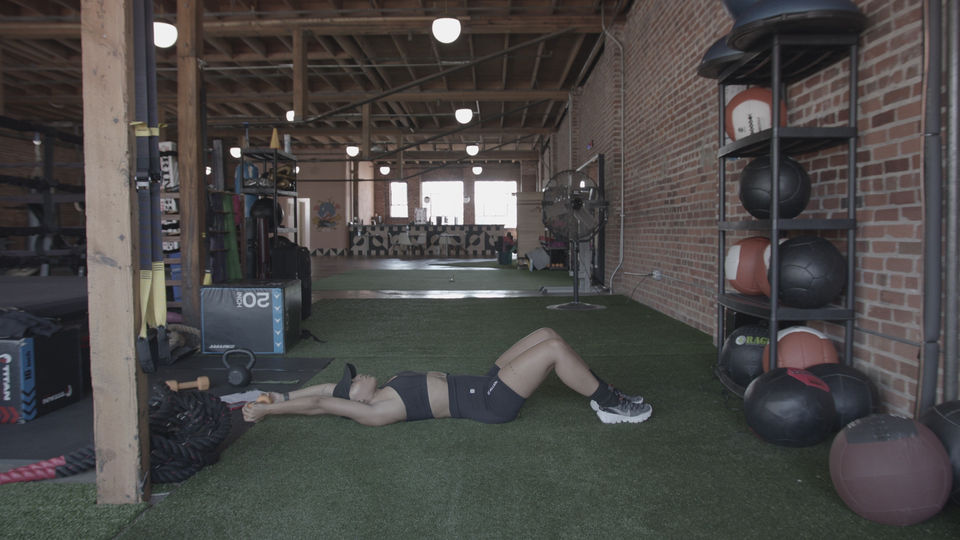 Rolling Sit up + Dumbbell Overhead Press 3x12